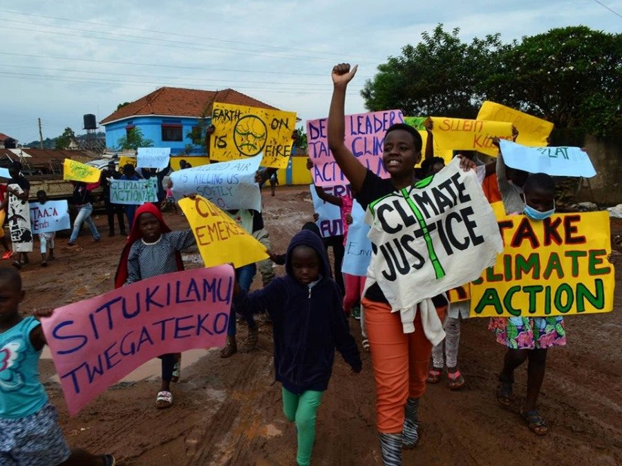 ناشطة أوغندية في الخامسة عشر من عمرها تنتصر للبيئة