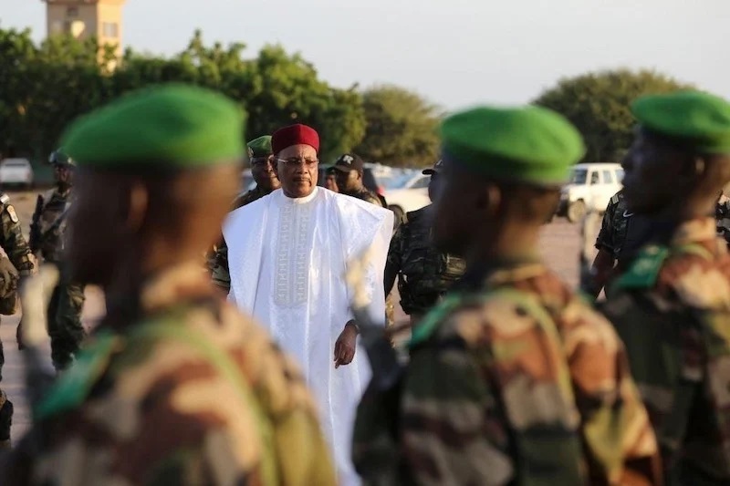 انقلاب فاشل قبل التنصيب.. يكشف هشاشة التحول السياسي في النيجر