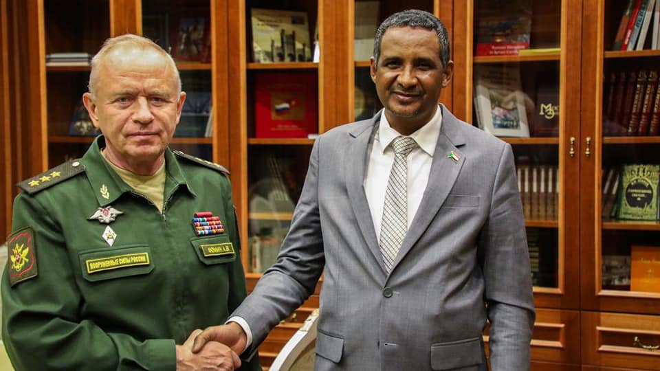 نائب رئيس مجلس السيادة يلتقي نائب وزير الدفاع الروسي